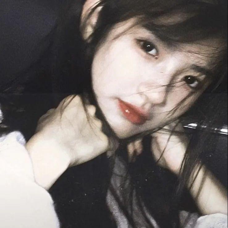派遣女公关彩华